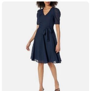 Tommy Hilfiger women's puff sleeve V neck midi dress. Size 14